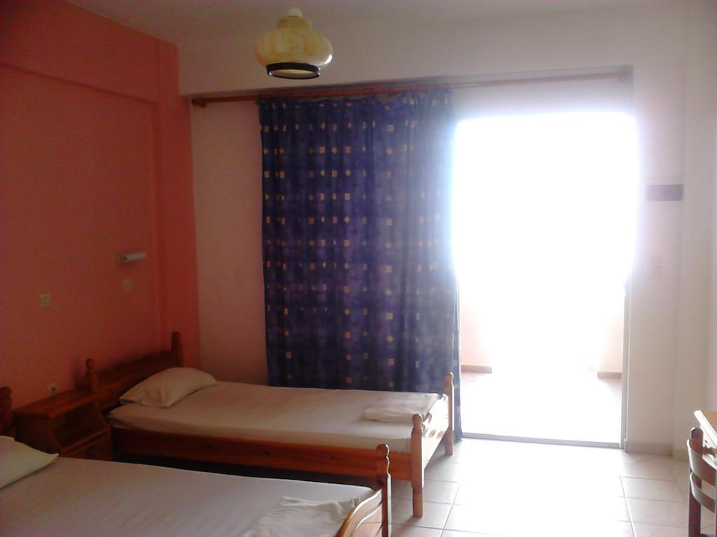 Hebes Studios Kavos Room photo