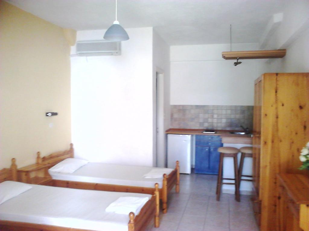 Hebes Studios Kavos Room photo